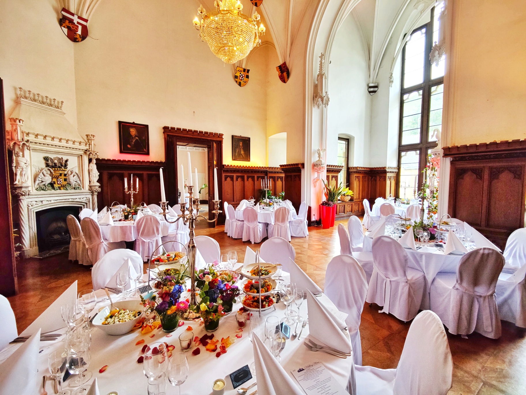 Rittersaal – Hochzeitsfeier auf Schloss Arenfels